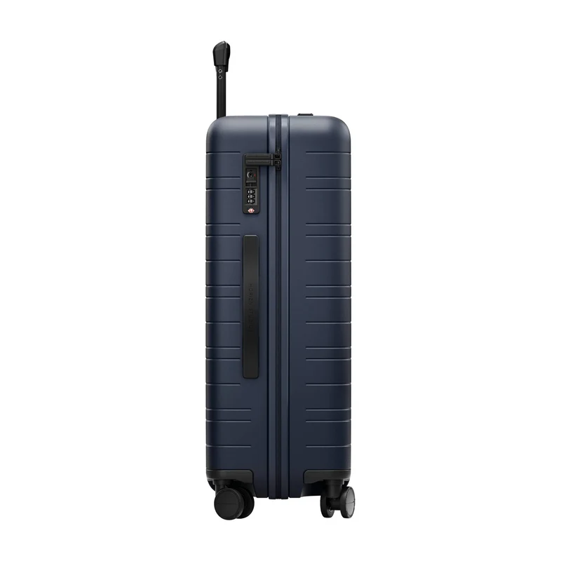 H6 Soho House Edition / Night Blue / Hard Shell / Check-in Size M