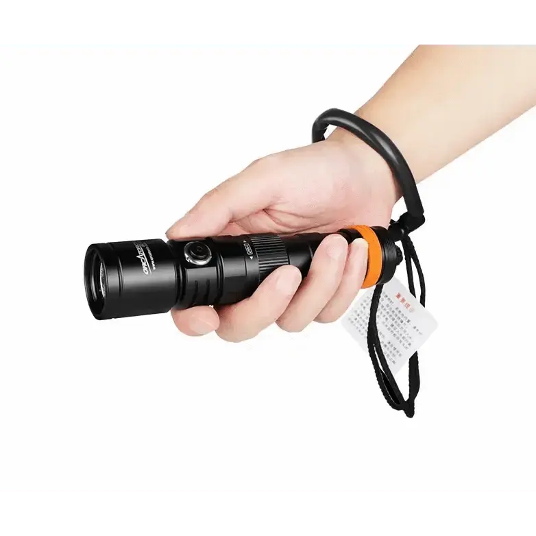 OrcaTorch - DC710 Tauchlampe Set mit USB-C-Direktladung, 2 Akkus, max. 3000 Lumen