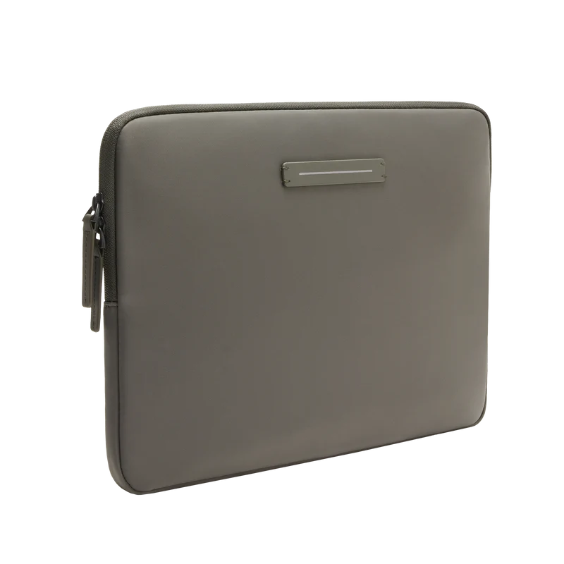 Gion Laptop Case 13" / Dark Olive / Recycled Nylon
