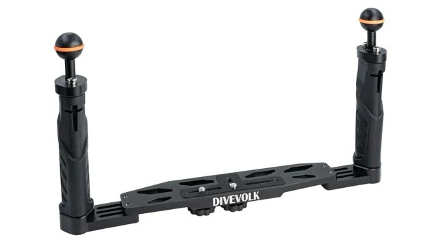 Divevolk - Unterwasser Doppelhandgriff