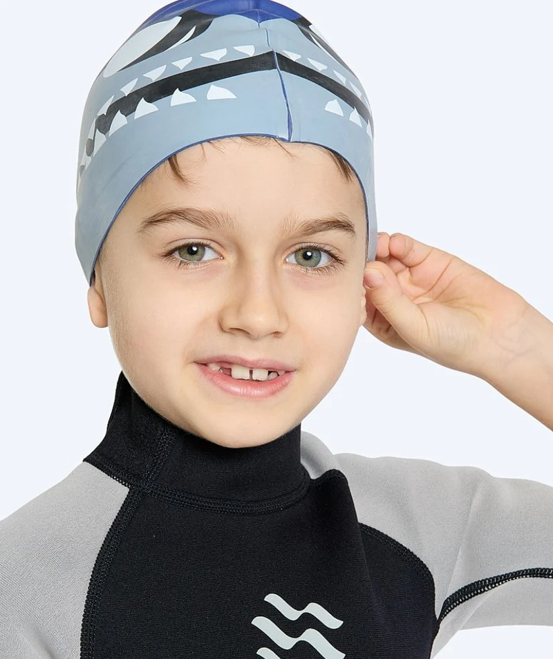 Watery Badekappe für Kinder - Dashers - Shark (Blau/Grau)