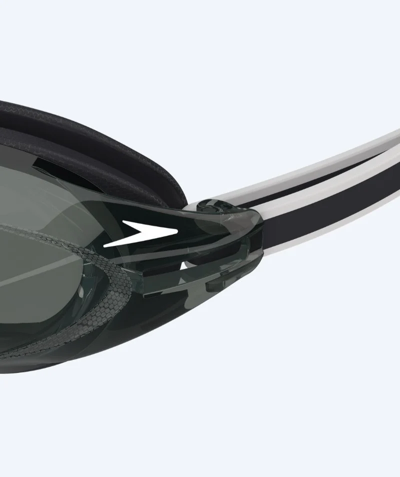 Speedo Elite Schwimmbrillen - Vanquisher 3.0 - Schwarz (Smoke Scheiben)