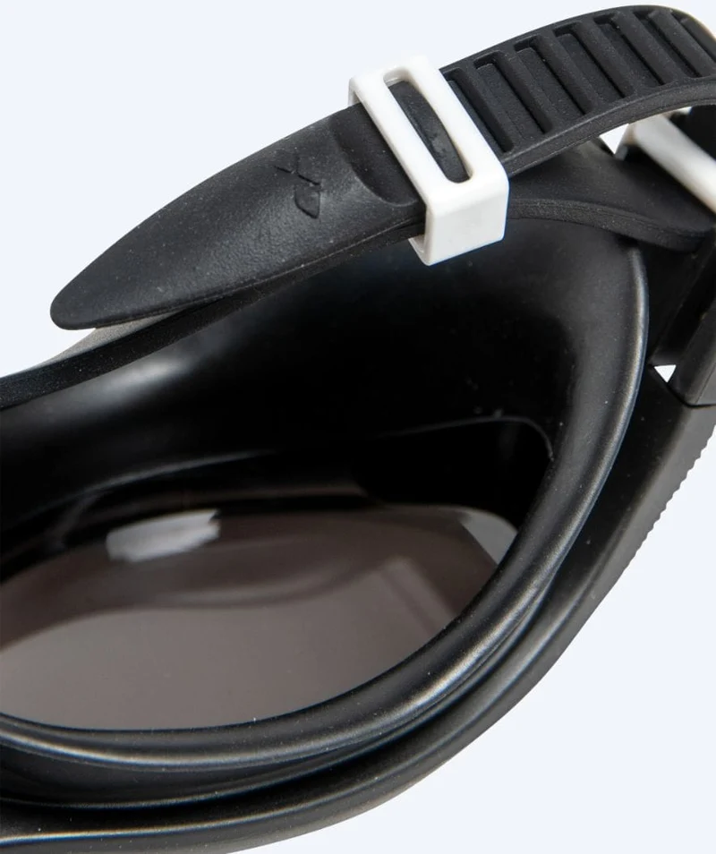 Arena Schwimmbrille für Freizeitschwimmer - The One Plus Mirror - Schwarz/Silber