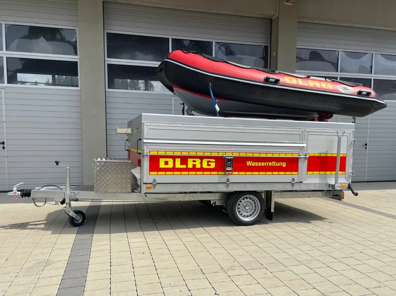 Geräteanhänger Wasserrettung - Typ Schwaben mit Boot