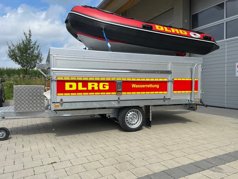 Geräteanhänger Wasserrettung - Typ Schwaben mit Boot