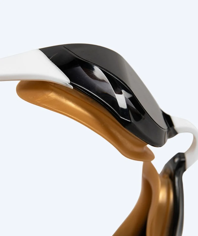Arena Schwimmbrille - Cobra Edge SWIPE - Weiß/Gold (Smoke Scheiben)