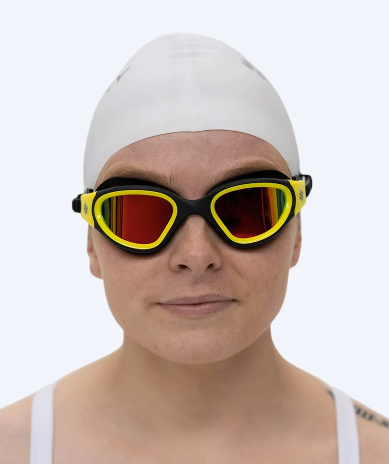 Watery Schwimmbrille für Freizeitschwimmer - Raven Mirror - Schwarz/Gelb