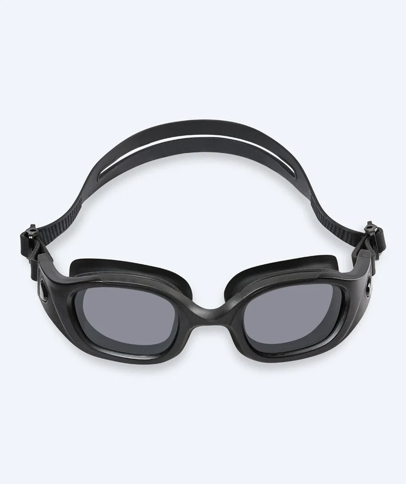 Watery Schwimmbrille für Freizeitschwimmer - Clyde Active - Schwarz (Smoke Scheiben)