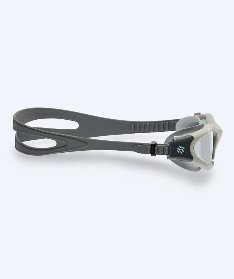 Watery Schwimmbrille für Freizeitschwimmer - Raven Mirror - Dunkelgrau/Silber