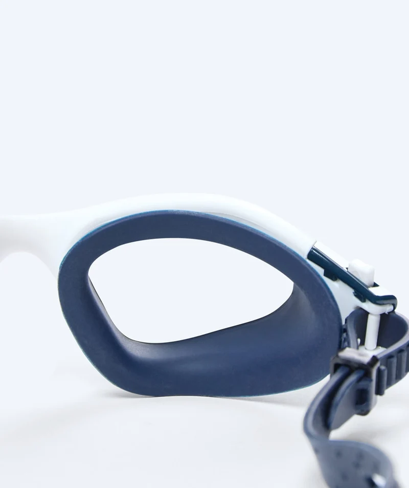 Watery Schwimmbrille für Freizeitschwimmer - Raven Active - Dunkelblau/Klar