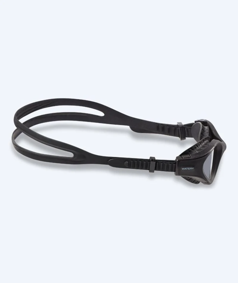 Watery Schwimmbrille für Freizeitschwimmer - Kelvin Active - Schwarz (Smoke Scheiben)