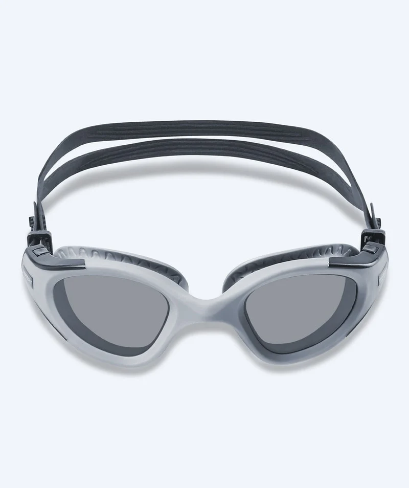 Watery Schwimmbrille für Freizeitschwimmer - Kelvin Active - Grau (Smoke Scheiben)