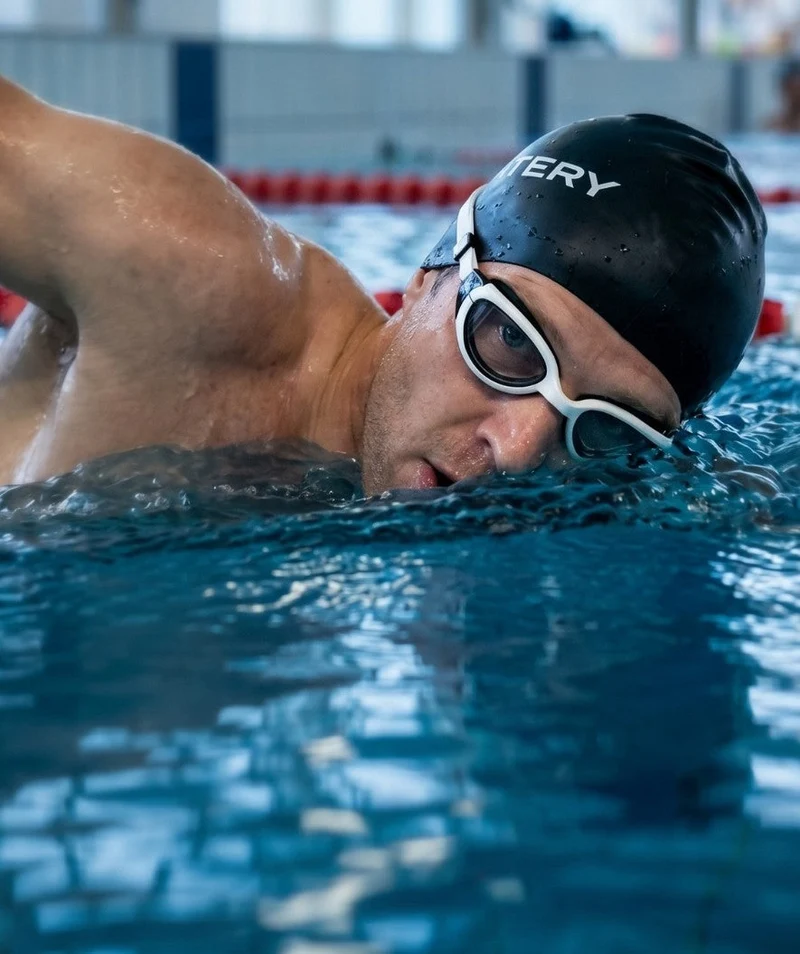 Watery Schwimmbrille für Freizeitschwimmer - Wade Active - Schwarz/Klar