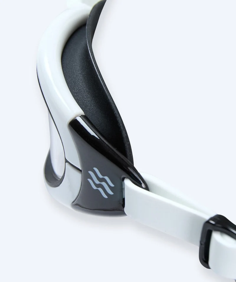 Watery Schwimmbrille für Freizeitschwimmer - Wade Active - Schwarz/Klar