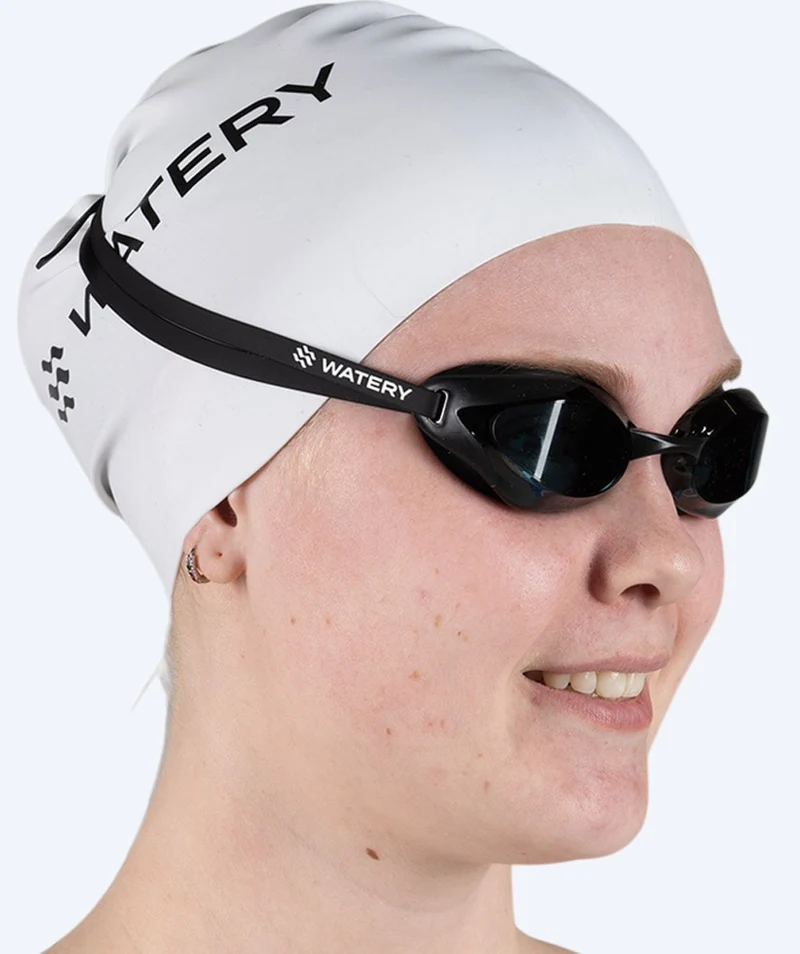Watery Elite Schwimmbrillen - Poseidon - Schwarz (Smoke Scheiben)
