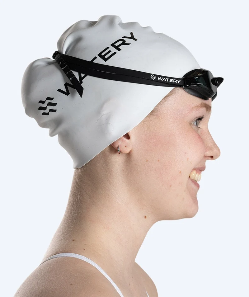 Watery Elite Schwimmbrillen - Poseidon - Schwarz (Smoke Scheiben)
