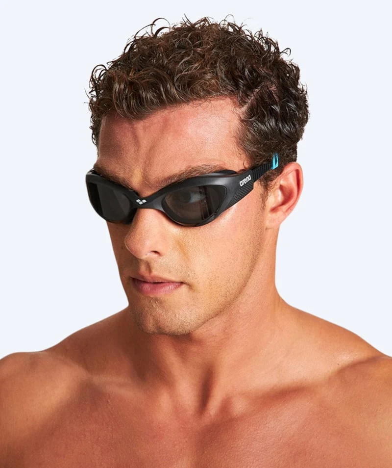 Arena Schwimmbrille für Freizeitschwimmer - The One - Grau/Schwarz (Smoke Scheiben)