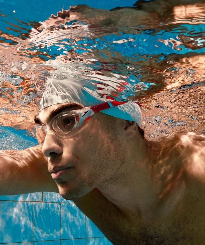 Speedo Schwimmbrille für Freizeitschwimmer - Biofuse 2.0 - Rot/Klar