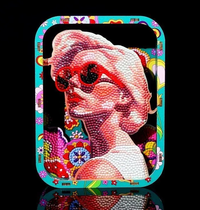 DIAMOND DOTZ - Diamond Painting Box Retro Portrait