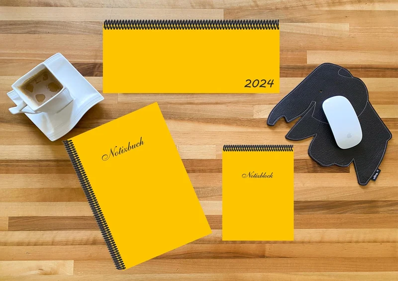 Schreibtisch-Set, m. 1 Kalender, m. 1 Beilage, m. 1 Beilage, 3 Teile