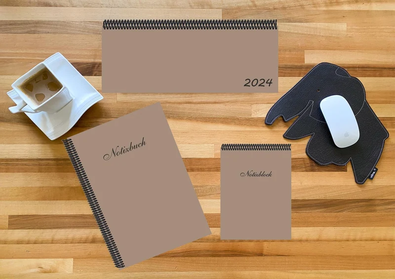 Schreibtisch-Set, m. 1 Kalender, m. 1 Beilage, m. 1 Beilage, 3 Teile